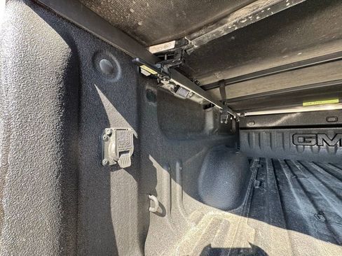 Used 2019 GMC Sierra 2500 SLT image 12