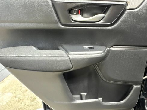 Used 2019 Honda CR-V LX image 30