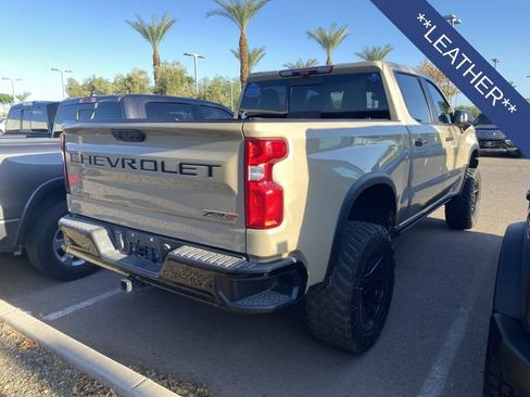Used 2022 Chevrolet Silverado 1500 ZR2 w/ Technology Package AWD/4WD image 4