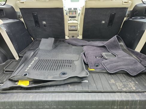 Used 2020 Lexus GX 460 Premium AWD/4WD image 32