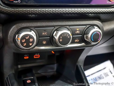 Used 2024 Nissan Kicks SV w/ Interior Electronics Package FWD image 22