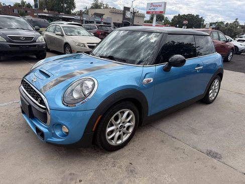 Used 2017 MINI Cooper S FWD image 1