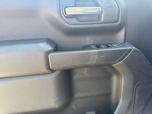 Used 2022 Chevrolet Silverado 1500 Custom w/ Safety Confidence Package image 17