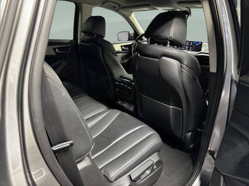 Used 2023 Acura MDX FWD w/ Technology Package image 12
