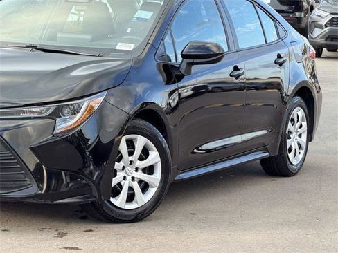 Certified 2024 Toyota Corolla LE image 3