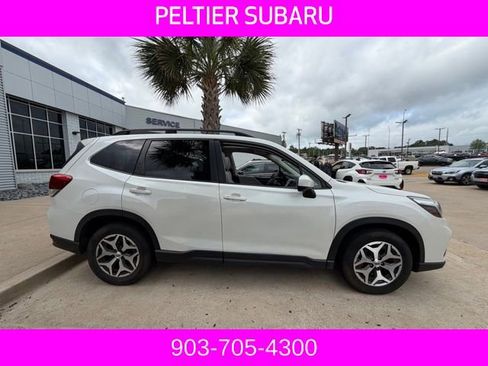 Used 2021 Subaru Forester Premium image 21