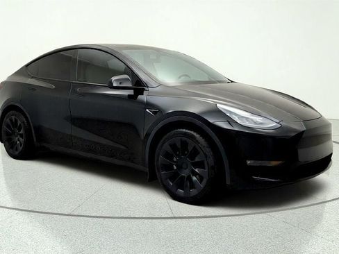 Used 2021 Tesla Model Y Long Range AWD/4WD image 3