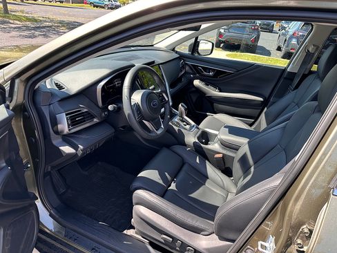 Certified 2025 Subaru Outback Limited AWD/4WD image 16