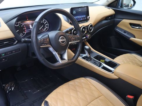 Used 2024 Nissan Sentra SV w/ SV Premium Package FWD image 17