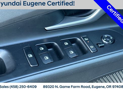 Used 2025 Hyundai Elantra SEL image 16