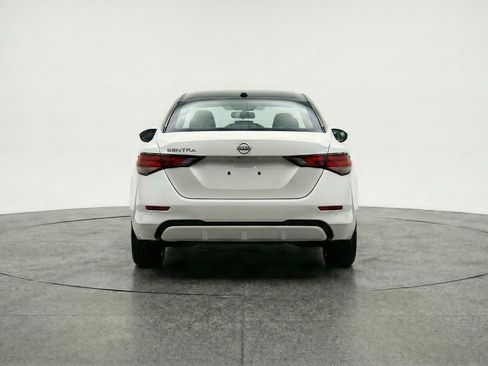 Used 2025 Nissan Sentra SV image 7