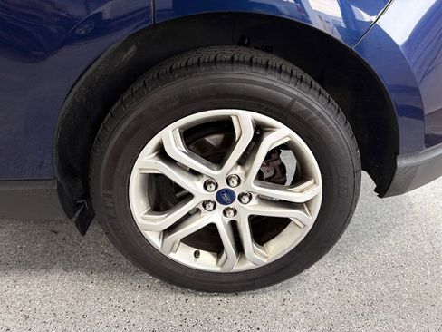 Used 2016 Ford Edge Titanium w/ Technology Package image 32