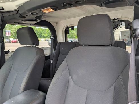 Used 2014 Jeep Wrangler Sport AWD/4WD image 10