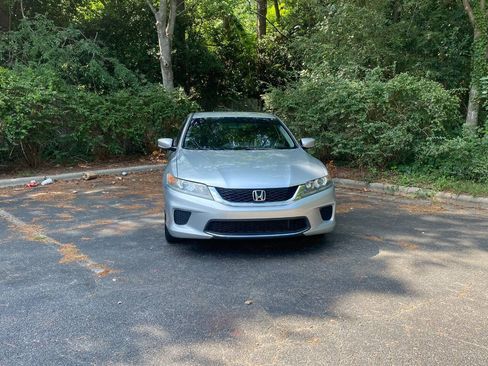 Used 2014 Honda Accord LX-S image 2