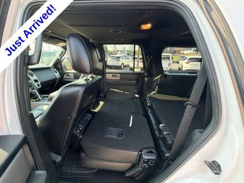 Used 2017 Ford Expedition Limited w/ Equipment Group 301A RWD image 40