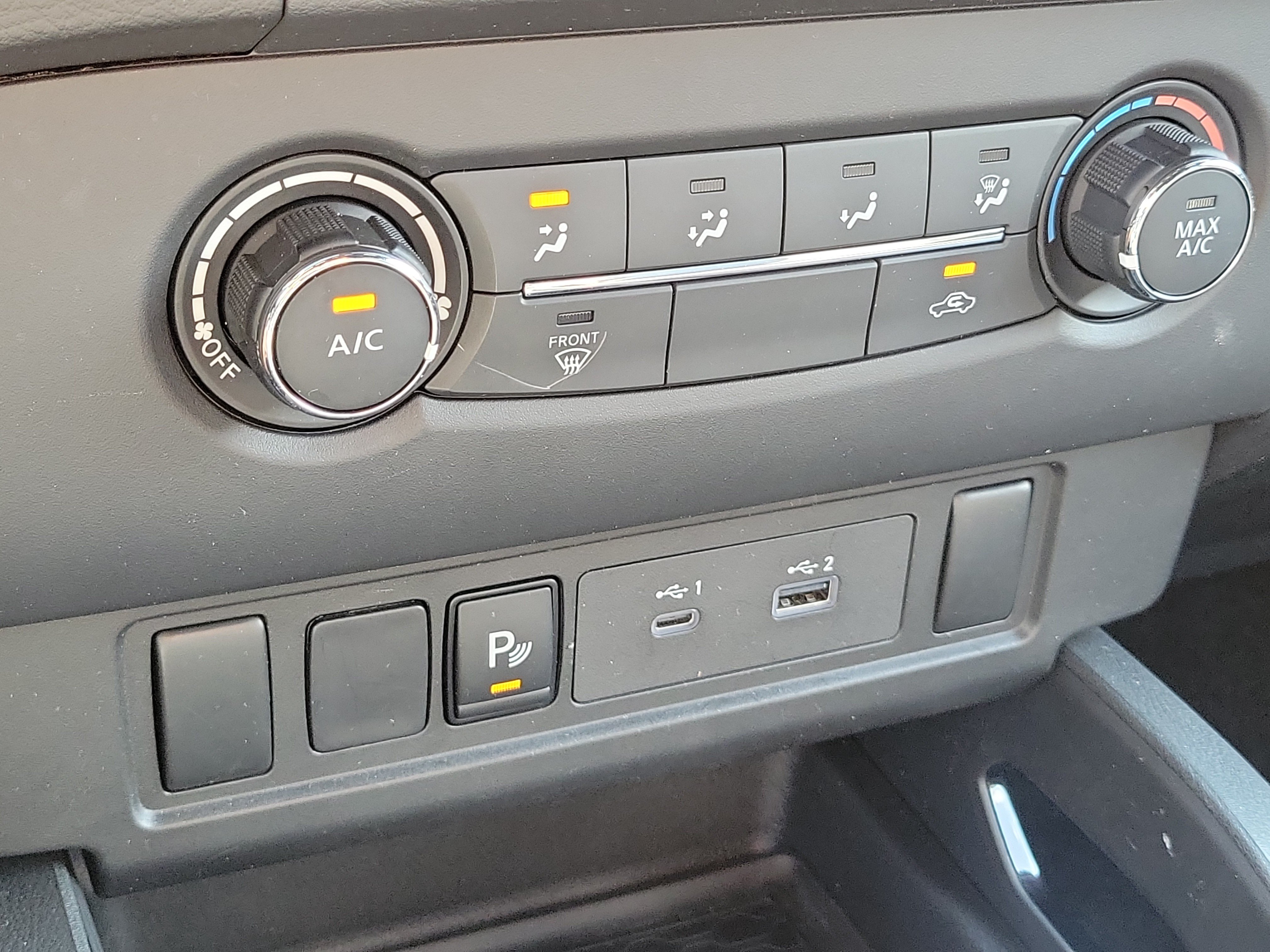 Used 2023 Nissan Frontier SV w/ Midnight Edition Package RWD image 24