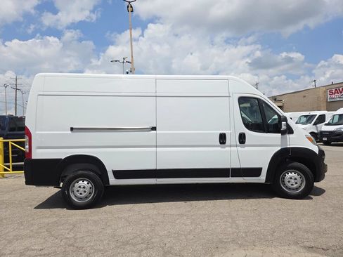 Used 2023 RAM ProMaster 2500 FWD image 14