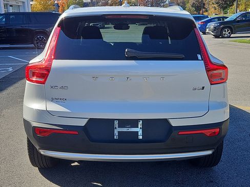 Used 2025 Volvo XC40 B5 Plus w/ Protection Package Premier image 29
