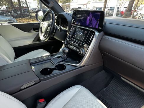 Used 2024 Lexus LX 600 4WD w/ Appearance Package image 49