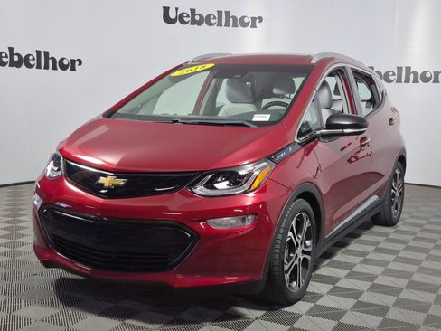 Used 2018 Chevrolet Bolt Premier w/ Driver Confidence II Package FWD image 3