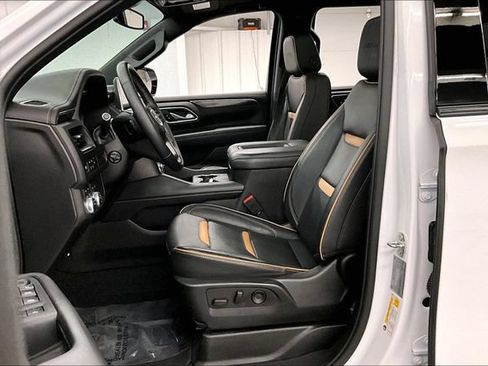 Used 2024 GMC Yukon XL AT4 AWD/4WD image 23