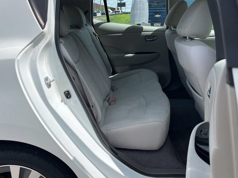 Used 2016 Nissan Leaf SV FWD image 15