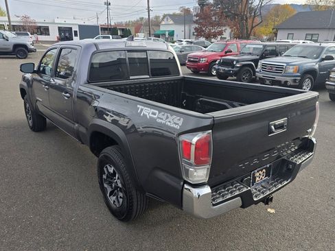 Used 2022 Toyota Tacoma TRD Off-Road image 27