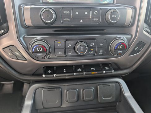 Used 2016 GMC Sierra 2500 SLT w/ All-Terrain HD Package AWD/4WD image 21