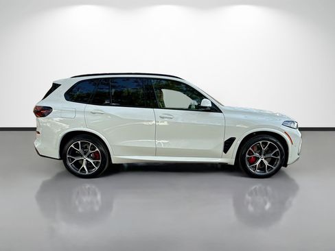 New 2026 BMW X5 xDrive50e w/ M Sport Package image 2