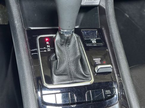 Used 2024 Jeep Compass Latitude image 39