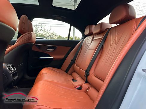 Used 2022 Mercedes-Benz C 300 C 300 4MATIC Sedan 4D w/ Exclusive Trim Package image 8
