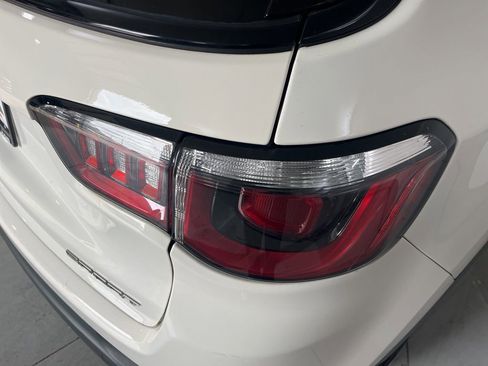 Used 2018 Jeep Compass Sport FWD image 45