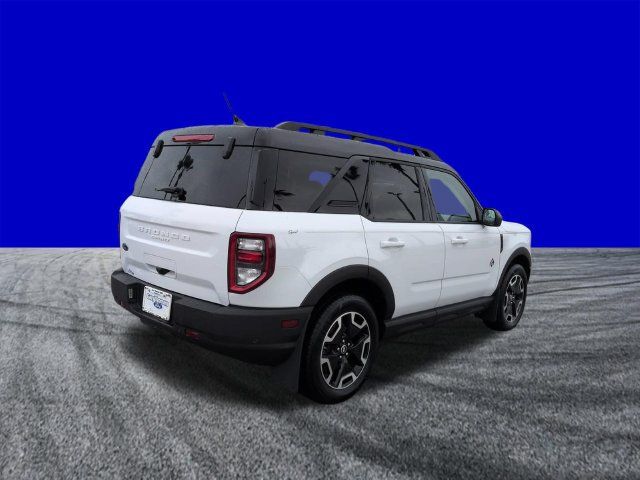 Certified 2023 Ford Bronco Sport Outer Banks w/ Tech Package AWD/4WD image 4