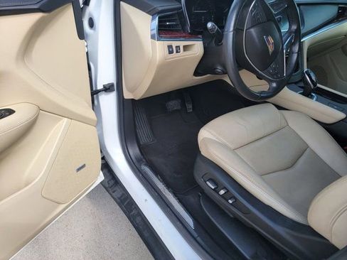 Used 2019 Cadillac XT5 Luxury FWD image 16