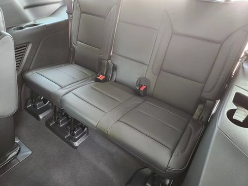Used 2024 GMC Yukon Denali AWD/4WD image 31