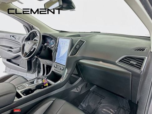 Certified 2022 Ford Edge Titanium image 33