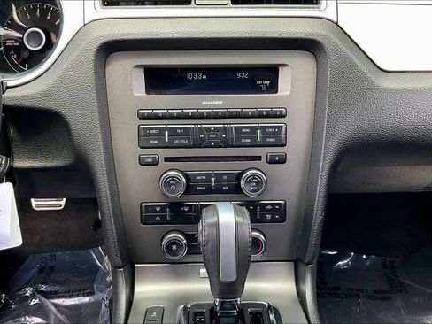 Used 2014 Ford Mustang GT Premium w/ Comfort Package RWD image 19