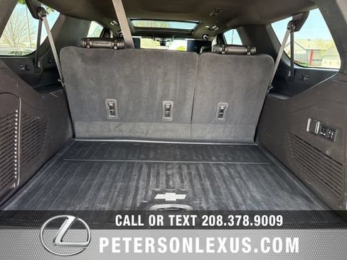 Used 2021 GMC Yukon XL Denali w/ Denali Premium Package AWD/4WD image 24