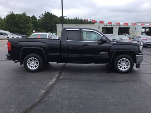 Used 2017 GMC Sierra 1500 SLE w/ Suspension Package, Off-Road AWD/4WD image 2