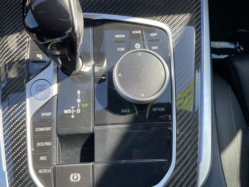 Used 2022 BMW X5 M50i image 22