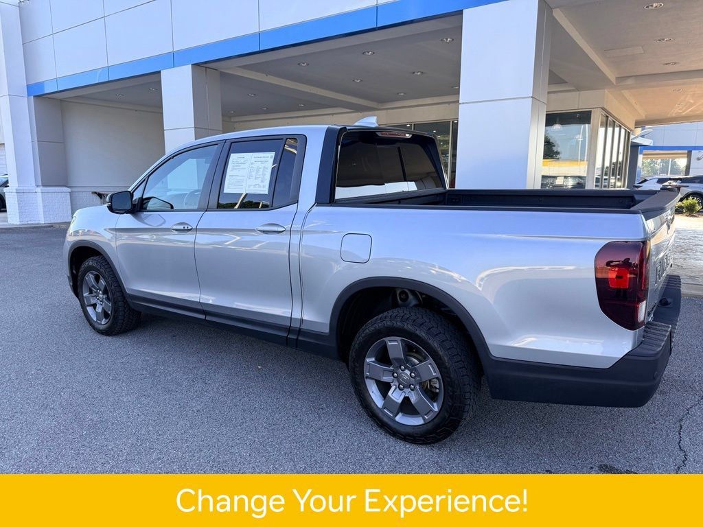 Used 2025 Honda Ridgeline TrailSport image 22