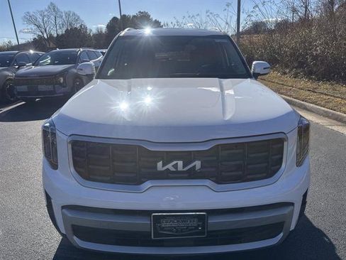 New 2025 Kia Telluride S image 2