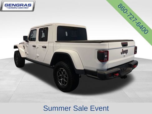 Used 2024 Jeep Gladiator Rubicon AWD/4WD image 5
