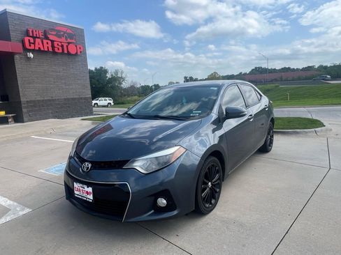 Used 2015 Toyota Corolla S FWD image 2