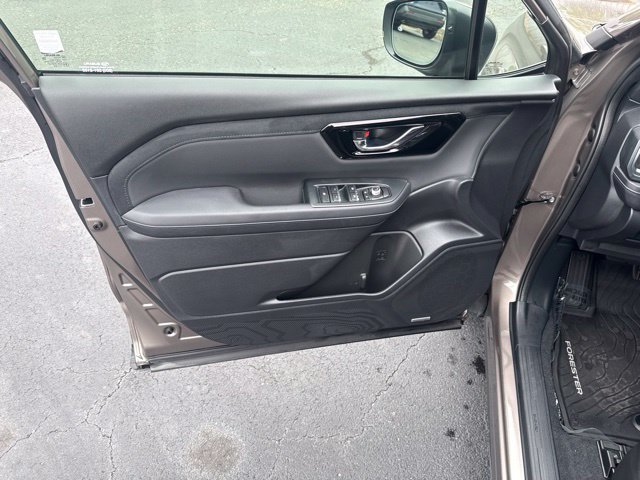 Used 2025 Subaru Forester Limited w/ Protection Package (1PH) AWD/4WD image 11