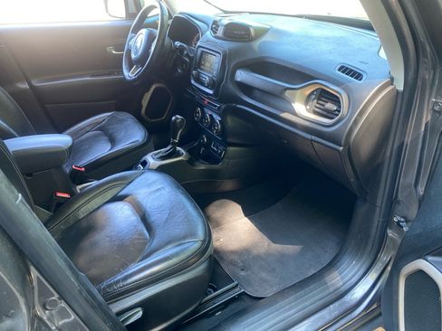 Used 2017 Jeep Renegade Limited AWD/4WD image 22