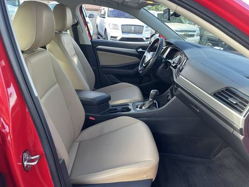 Used 2019 Volkswagen Jetta SE FWD image 11