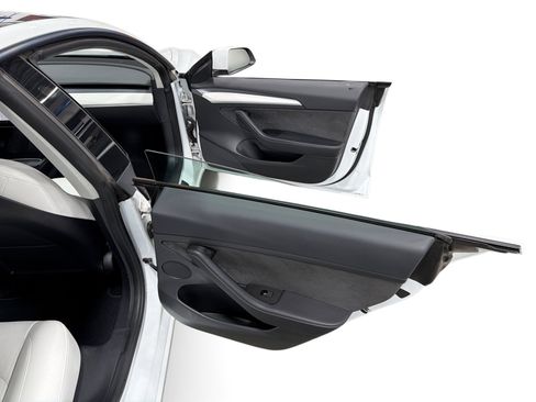 Certified 2022 Tesla Model 3 Long Range AWD/4WD image 12