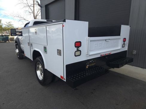 Used 2016 Ford F550 4x4 Regular Cab Super Duty image 3