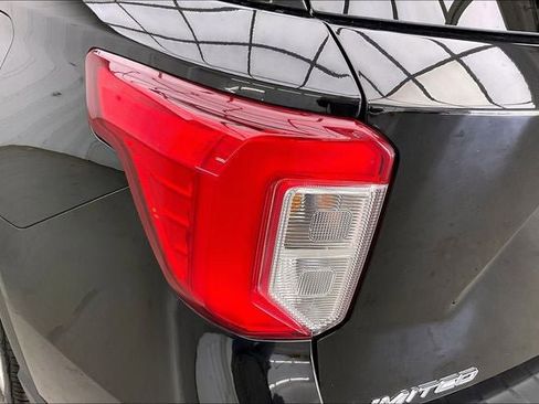 Used 2023 Ford Explorer Limited w/ Limited Technology Package AWD/4WD image 27